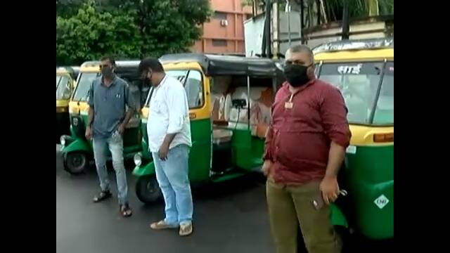 Rickshaw drivers to go on strike on 10 october CNGના ભાવ વધારાના વિરોધમાં રિક્ષા ચાલકો, આ દિવસે હડતાલ પર ઉતરશે