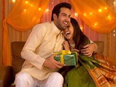 Karwa Chauth 2022: करवा चौथ पर पत्नी को गलती से भी न दें ऐसा गिफ्ट, माने गए हैं अशुभ