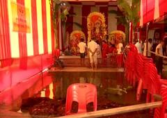 Durga Puja : ગુવાહાટીમાં વરસાદથી દુર્ગા પંડાલ થયા પાણી-પાણી, જુઓ તસવીરો
