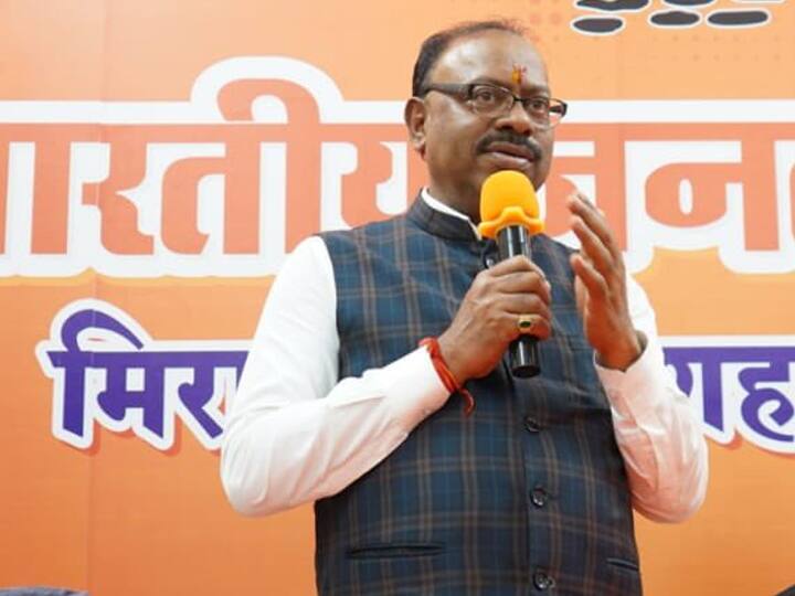 Maharashtra BJP President Chandrashekhar Bawankule Said Uddhav Thackeray Stop taking jibes Maharashtra Politics: 'साथ खड़े कुछ नेता भी पार्टी छोड़ देंगे', महाराष्ट्र BJP अध्यक्ष का उद्धव ठाकरे पर तंज