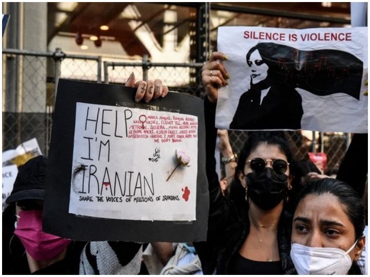 Iran Women Rights: ईरान में इस्ला​मिक हुकूमत के 5 फैसले, जिन्होंने महिलाओं का जीना दुश्वार कर रखा है