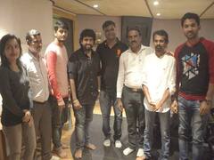 Guitar Vajtay : आदर्श शिंदेच्या दमदार आवाजात रेकॉर्ड झालं ‘गिटार वाजतंय’ रोमँटिक गाणं! नवरात्रीतही मिळते गाण्याला पसंती