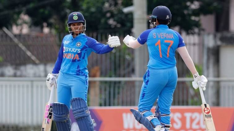 Womens Asia Cup 2022: India Women won against Malaysia Women by 30 runs in DLS Method know details Women's Asia Cup 2022: বিধ্বংসী ইনিংস বাংলার রিচার, বৃষ্টির কাঁটা উপড়ে এশিয়া কাপে মালয়েশিয়াকে হারাল ভারত