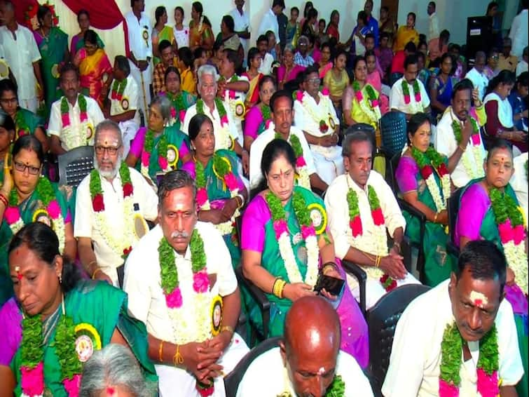 Kallakurichi 108 people who studied in same school got 60th Marriage on the same stage Kallakurichi: 108 முன்னாள் மாணவர்கள்..ஒரே நாளில் நடந்த 60-ஆம் கல்யாணம்.. ஒரு சுவாரஸ்யம்..