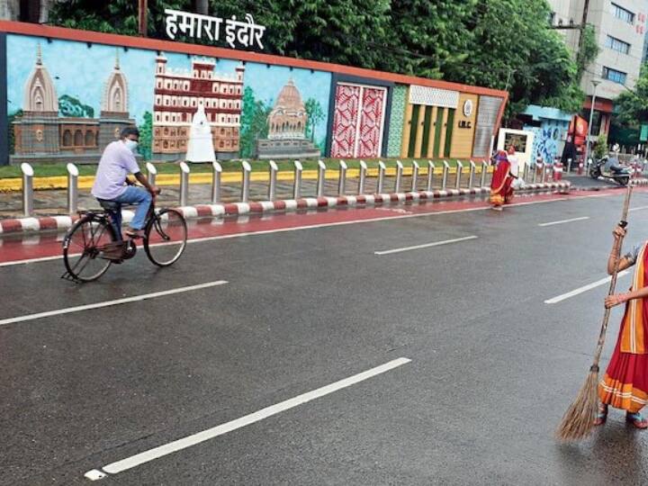 Indore bags cleanest city award for sixth year MP ranks first among States देश का हर शहर इंदौर की तरह ही आखिर 'स्वच्छ' क्यों नहीं बन पाता?