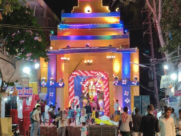 Navratri 2022 Mata durga decorated on theme of Sun Temple of Odisha in Indore, mp ann Navratri 2022: इंदौर में ओड़िशा के सूर्य मंदिर की थीम पर सजा माता का दरबार, दर्शन को भारी संख्या में उमड़े श्रद्धालु