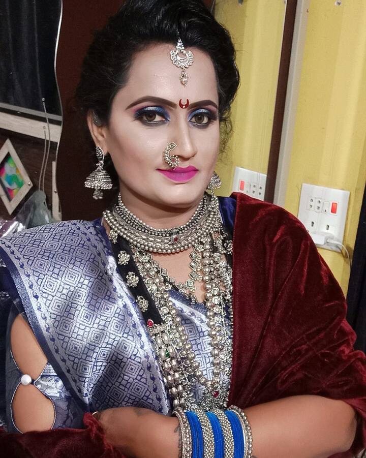 एवढंच नाही तर या महिला कंडक्टरने केलेल्या व्हिडीओमुळे वाहतूक कंट्रोलरवर देखील निलंबनाची कारवाई करण्यात आली. (फोटो सौजन्य :mangal_sagar_giri/इंस्टाग्राम)