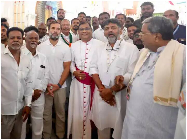 राहुल गांधी मैसूर में मस्जिद-ए-आज़म और मठ के बाद सेंट फिलोमेना चर्च गए.
