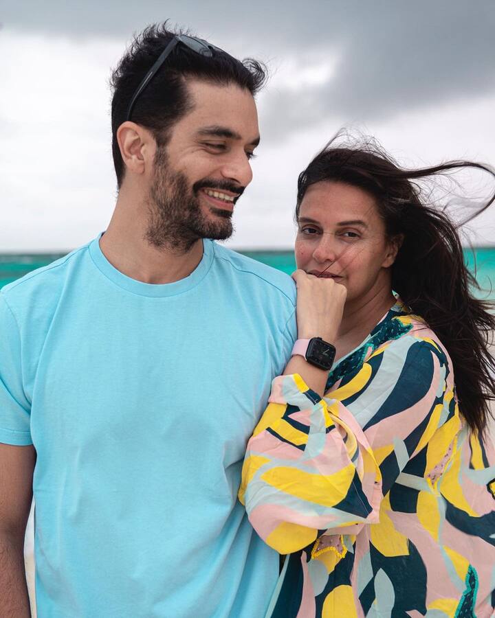 साल 2018 में उन्होंने अभिनेता अंगद बेदी (Angad Bedi) से शादी रचाई, जिसके बाद वो एक बेटी की मां बनीं.