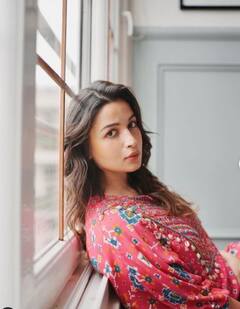 Alia Bhatt को मिला टाइम 100 अवॉर्ड, कहा- स्पीच के दौरान किक करता रहा बेबी...