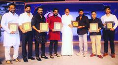 Allu Arjun About Allu Ramalingaiah | చిన్నప్పుడు తన తాత ఎలా చూసేవారో అల్లు అర్జున్ క్రేజీగా చెప్పారు | ABP Desam