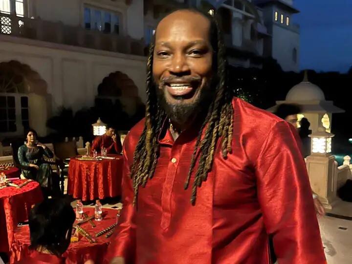 Chris Gayle Play Garba In Rajasthan Video Goes Viral On Social Media See Here Chris Gayle Dance Video: ગરબાના રંગમાં રંગાયો 'યુનિવર્સ બોસ' ક્રિસ ગેલ, ડાન્સ વીડિયો થયો વાયરલ