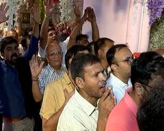 Navratri 2022 Ashtami: મહાઅષ્ટમીના દિવસે અમદાવાદના નગર દેવી મા ભદ્રકાલીના મંદિરે ઉમટ્યાં ભક્તો, જુઓ તસવીરો