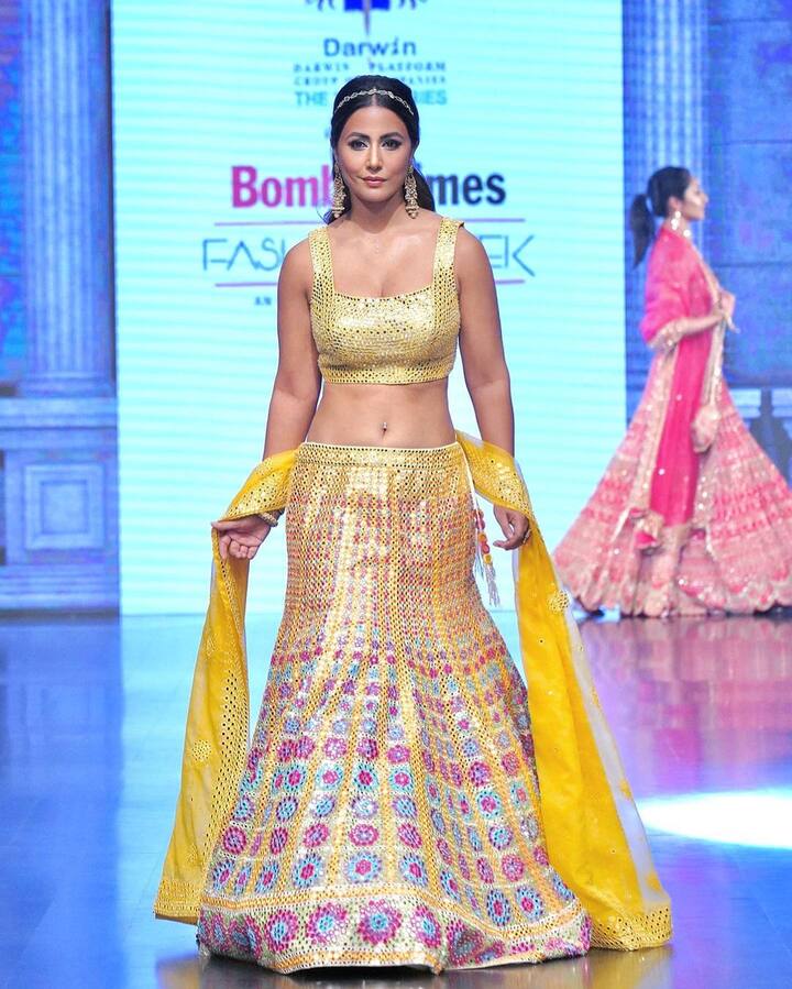 हिना खान सोशल मीडियावर खूप सक्रिय असते. तिचे इंस्टाग्राम तिच्या सुंदर आणि स्टायलिश फोटोंनी भरलेले आहे. (फोटो सौजन्य :realhinakhan/इंस्टाग्राम)