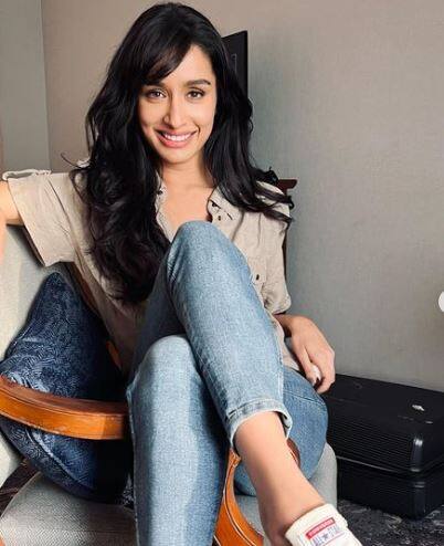 इंटरव्यू में श्रद्धा कपूर ने यह भी बताया कि सिनेमा में महिला कलाकारों के लिए चीजें कैसे बदलीं. उन्होंने देखा कि सिनेमा में अपनी यात्रा शुरू करने के समय की तुलना में अब अधिक से अधिक फिल्में महिला दृष्टिकोण से बनाई जा रही हैं.