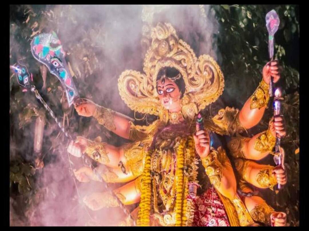 Happy Ayudha Pooja 2022 : why we do arms pooja occasion of Dussehra Ayudha Pooja 2022 : విజయ దశమికి ఆయుధ పూజ ఎందుకు చేస్తారు