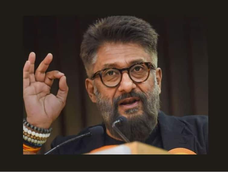 Vivek Agnihotri bought an entire apartment in Mumbai Know the price Vivek Agnihotri Apartment :  विवेक अग्निहोत्रीने मुंबईत घेतलं आलिशान घर; जाणून घ्या किंमत...