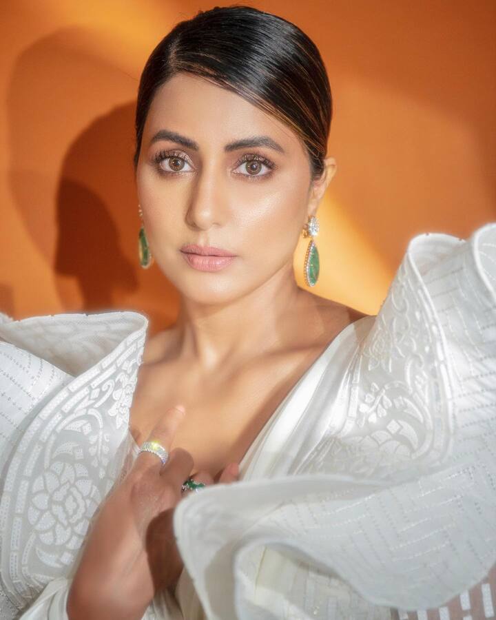 कान्स फिल्म फेस्टिव्हलच्या रेड कार्पेटवर दिसलेली हिना खान ही पहिली टीव्ही अभिनेत्री आहे.(फोटो सौजन्य :realhinakhan/इंस्टाग्राम)