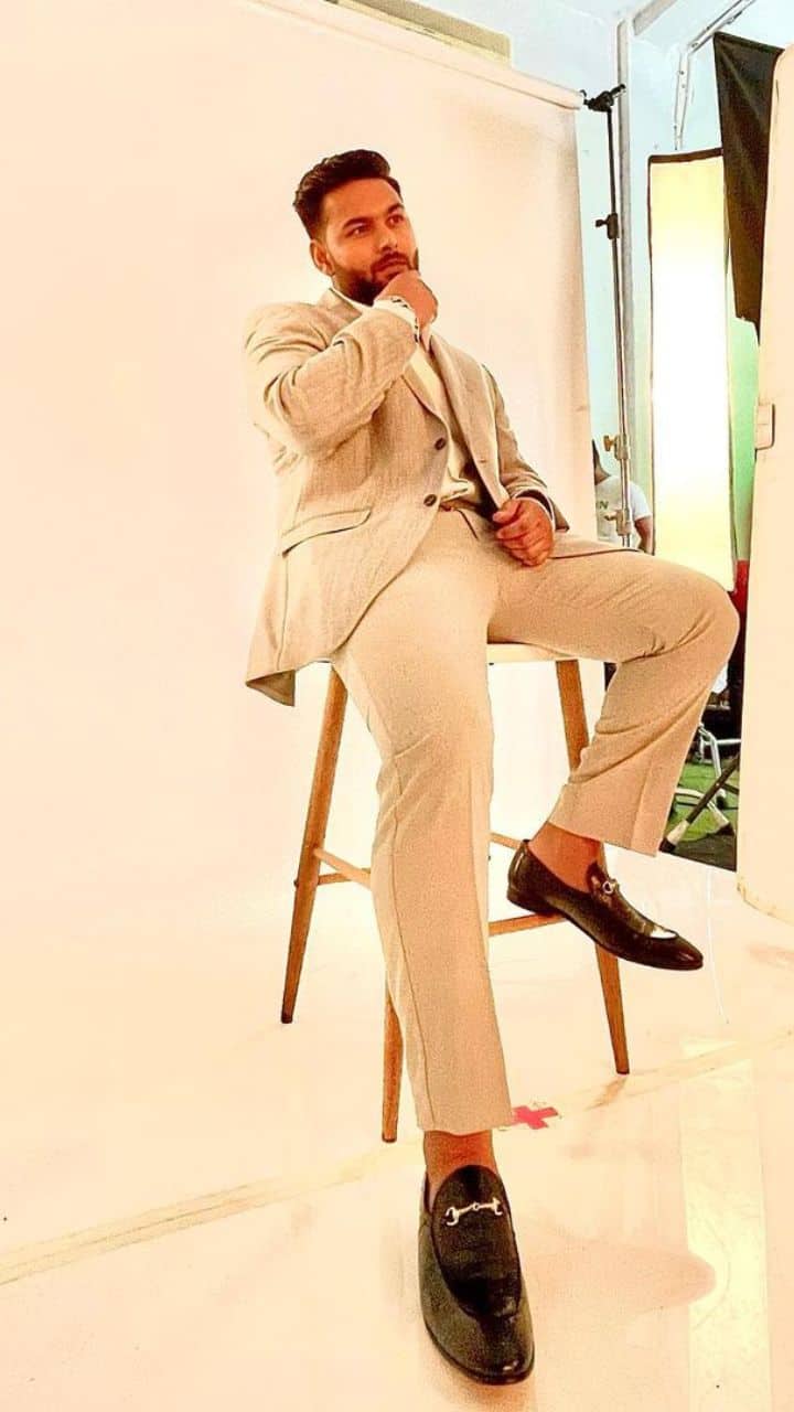 அடிக்கடி போட்டோ ஷூட் செய்வது இவரது வழக்கம்