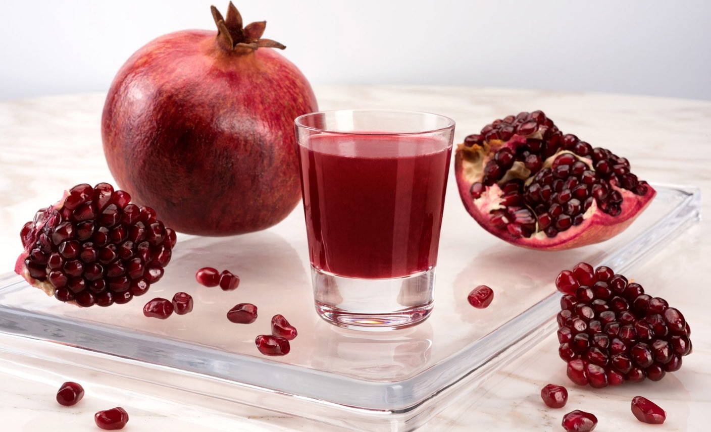 Drinking pomegranate juice on empty stomach sale