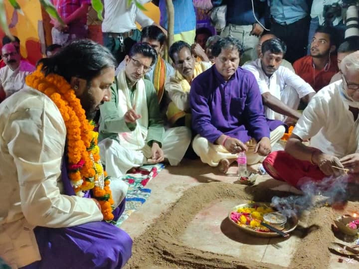 Bastar Chhattisgarh Navratri Dussehra Unique ritual of old tradition performed on Durga Puja ANN Durga Puja 2022: बुरी आत्माओं से बचाने के लिए बस्तर में आधी रात निभाई गयी अनोखी रस्म, सालों से चली आ रही परंपरा