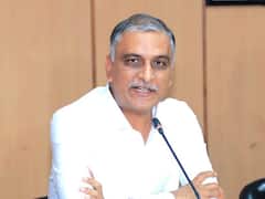 ములుగు అదనపు కలెక్టర్ కు ప్రభుత్వాసుపత్రిలో ప్రసవం, శుభాకాంక్షలు తెలిపిన మంత్రి హరీష్