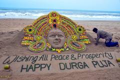 Durga Puja: দুর্গা-অষ্টমীতে উপচে পড়ল ভিড়, ভারতের নানা কোণায়