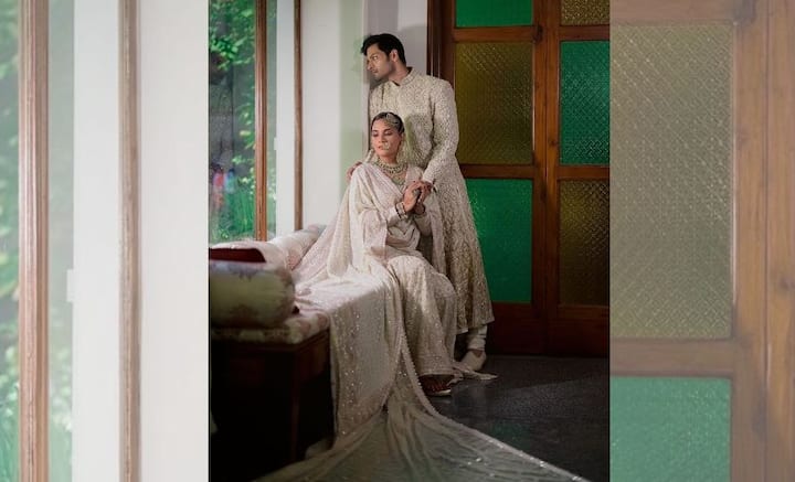 মায়ানগরীর রঙিন দুনিয়ায় সম্পর্ক ক্ষণভঙ্গুর। ঝাঁ চকচকে শহরের প্রান্ত ছোঁয়ামাত্র যে ভাবে ভেঙে খানখান হয়ে যায় আরব সাগর, ভাঙা সম্পর্কের আঘাতে চুরমার হয়ে যান কতশত মানুষ।