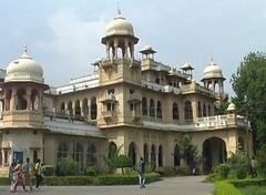 इलाहाबाद यूनिवर्सिटी के छात्रों का आंदोलन आज हो सकता है खत्म, फीस बढ़ोतरी पर हो सकता है बड़ा फैसला