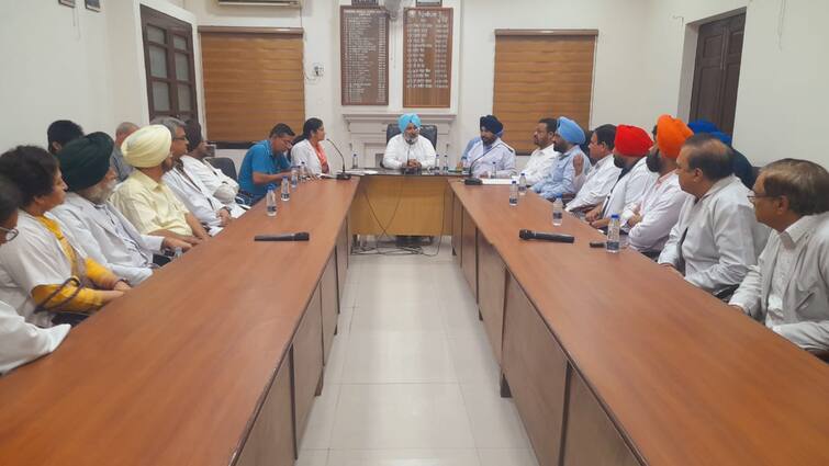 Guru Nanak Dev Hospital Amritsar We will develop on the lines of PGI : Health Minister ਗੁਰੂ ਨਾਨਕ ਦੇਵ ਹਸਪਤਾਲ ਅੰਮ੍ਰਿਤਸਰ ਦਾ PGI ਦੀ ਤਰਜ ’ਤੇ ਕਰਾਂਗੇ ਵਿਕਾਸ : ਸਿਹਤ ਮੰਤਰੀ