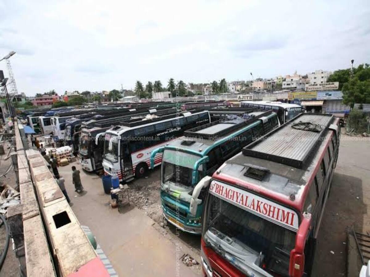 நிரம்பி வழிந்த பேருந்துகள், ரயில்கள்… காலியான சென்னை… இத்தனை பேர் சொந்த ஊருக்கு பயணம் செய்துள்ளனரா!