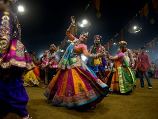 Navratri 2023: VHPએ કહ્યું, મુસ્લિમ યુવકોને નવરાત્રીમાં ન પ્રવેશવા દેવા, તો પોલીસ કમિશ્નરે આપ્યો આ જવાબ