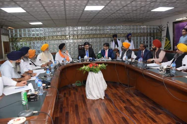 SGPC and Pakistan Gurdwara Committee decision to jointly celebrate the centenary of the Shaheedi Saka Panja Sahib Saka Panja Sahib : SGPC ਤੇ ਪਾਕਿਸਤਾਨ ਗੁਰਦੁਆਰਾ ਕਮੇਟੀ ਵੱਲੋਂ ਸ਼ਹੀਦੀ ਸਾਕਾ ਸ੍ਰੀ ਪੰਜਾ ਸਾਹਿਬ ਦੀ ਸ਼ਤਾਬਦੀ ਸਾਂਝੇ ਤੌਰ `ਤੇ ਮਨਾਉਣ ਦਾ ਫੈਸਲਾ