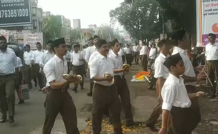 ध्वजदंड आणि घोष पथकासोबत हे संचलन करण्यात आलं होतं.