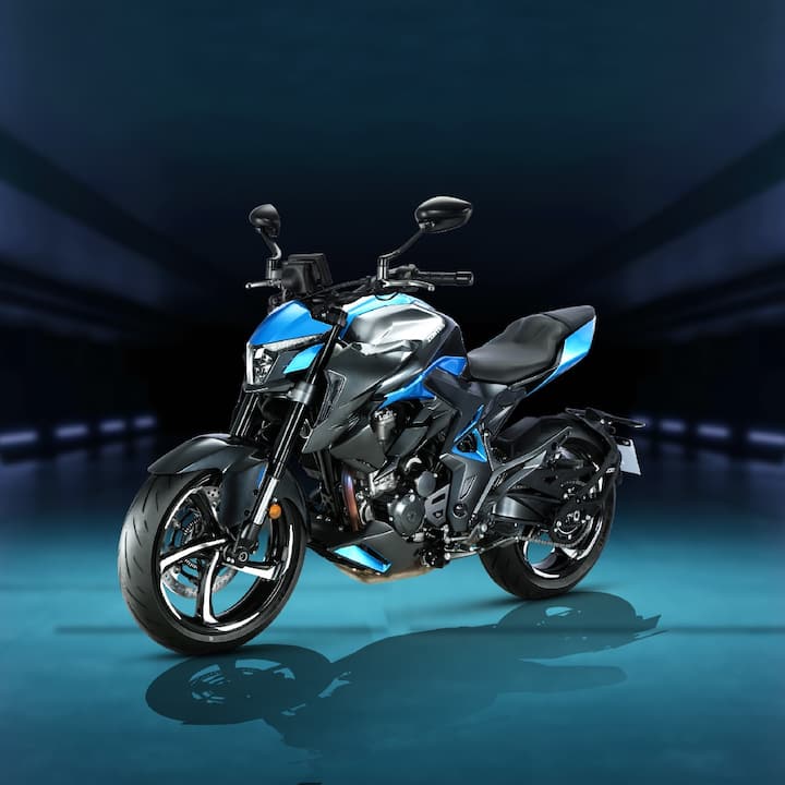 In terms of features you get, keyless control, tyre pressure monitoring system, dual channel ABS, slipper clutch, TFT colour screen display, Bluetooth with screen mirroring, LED lighting and more. There are 4 riding modes along with a 43mm Front Fork and Mono-shock rear suspension. (Source: Somnath Chatterjee)