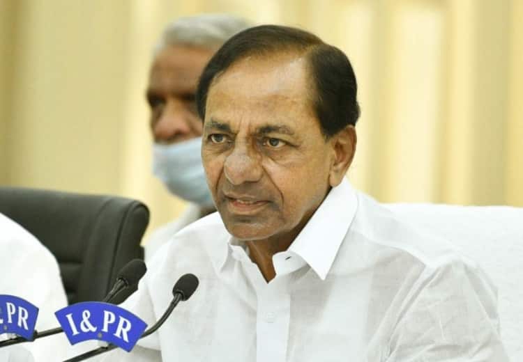 KCR to announce national party today after TRS General Body Meeting on Dussehra while engaging in preparation for Mission 2024 KCR National Party: मिशन-2024 की तैयारियों में जुटे KCR, बैठक के बाद आज कर सकते हैं राष्ट्रीय पार्टी का एलान