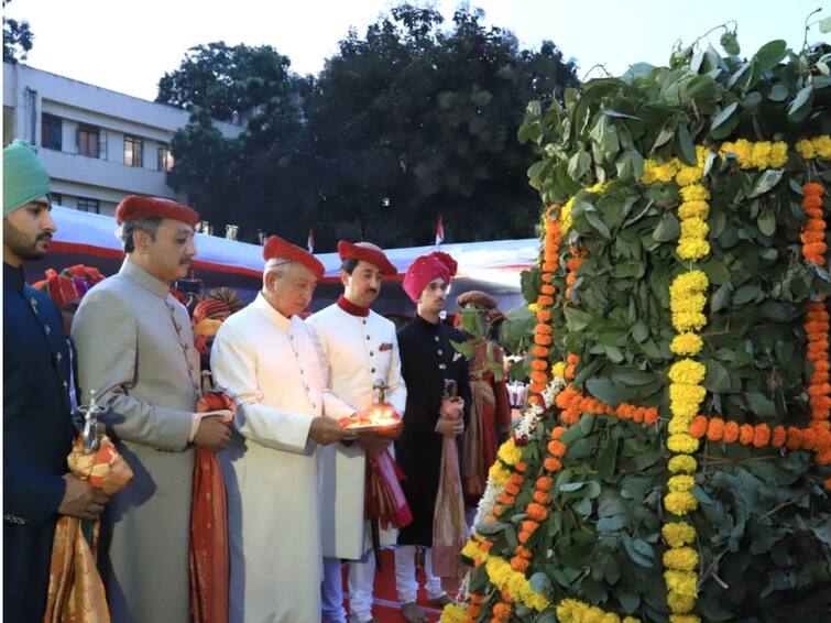 Kolhapur historic Shahi Dussehra celebrated with unprecedented fervour Kolhapur Shahi Dasara : कोल्हापूरचा ऐतिहासिक शाही दसरा अभूतपूर्व उत्साहात संपन्न