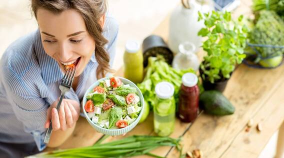 Health Tips : ਖਾਣਾ ਖਾਣ ਤੋਂ ਤੁਰੰਤ ਬਾਅਦ ਭੁੱਲ ਕੇ ਵੀ ਨਾ ਕਰੋ ਇਹ ਕੰਮ, ਛੱਡ ਦਿਓਗੇ ਤਾਂ ਬਦਲ ਜਾਵੇਗੀ ਜ਼ਿੰਦਗੀ