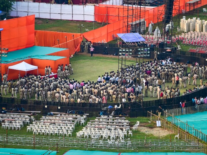 Shiv Sena Dussehra Rallies: दशहरे पर शिवसेना के दोनों गुट करेंगे शक्ति प्रदर्शन,  शिवाजी पार्क में उद्धव तो BKC मैदान में शिंदे भरेंगे हुंकार