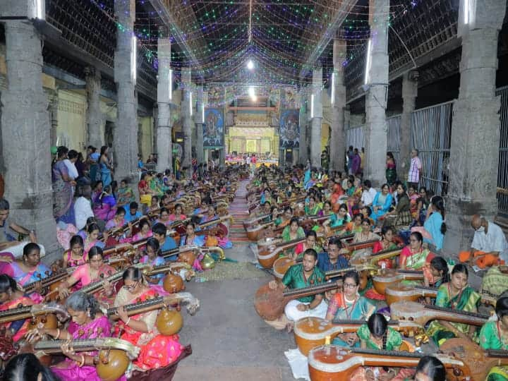 108 veena music worship in Madurai Arulmiku Amman temple, many devotees participate மதுரை : மீனாட்சி அம்மன் திருக்கோயிலில் நடைபெற்ற 108 வீணை இசை வழிபாடு.. ஏராளமான பக்தர்கள் பங்கேற்பு !