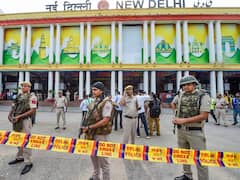 दिल्ली के रेलवे स्टेशनों पर प्लेटफॉर्म टिकट हुआ महंगा, भीड़ कम करने के लिए लिया गया फैसला