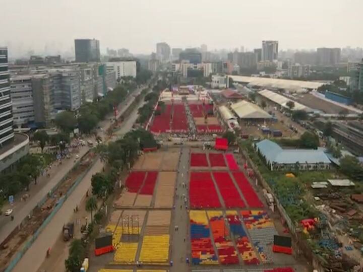 शिवसेनेतील फुटीनंतर आज होणाऱ्या पहिल्या दसरा मेळाव्याच्या निमित्ताने शिवसेना पक्षप्रमुख उद्धव ठाकरे आणि मुख्यमंत्री एकनाथ शिंदे गटाकडून आज दसरा मेळावा घेण्यात येणार आहे.