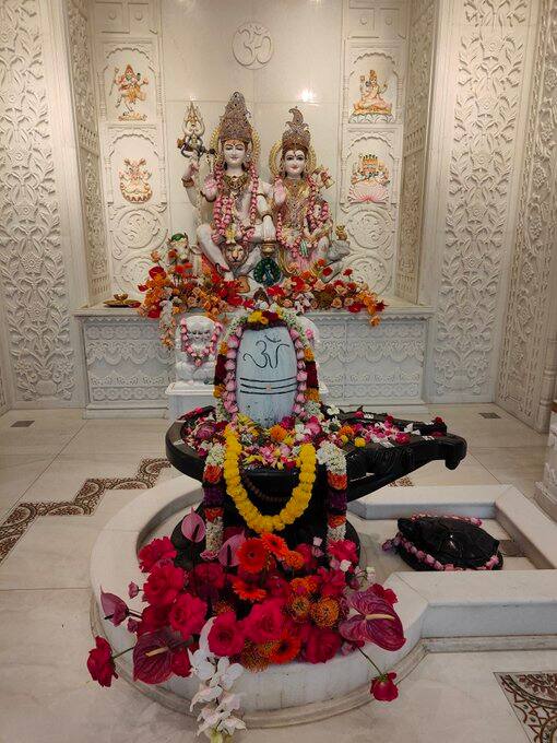 Hindu Temple In Dubai: దుబాయ్‌లో గ్రాండ్‌గా హిందూ దేవాలయం ప్రారంభం