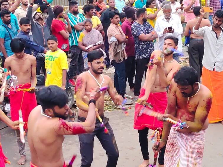 A large number of devotees participated in the blood-drenched knife-laying event in Coimbatore 