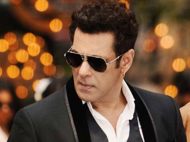 Salman Khan shared his new look from his upcoming film Kisi Ka Bhai.. Kisi Ki Jaan. विजय दशमी के मौके पर फैंस को सलमान खान ने दिया सरप्राइज, शेयर किया अपकमिंग फिल्म का नया लुक