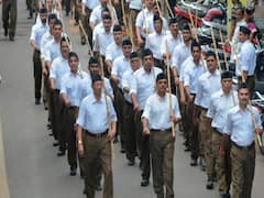 आरएसएस ने विजयादशमी पर किया पथ संचलन, लोगों को दिया राष्ट्र निर्माण के लिए काम करने का संदेश