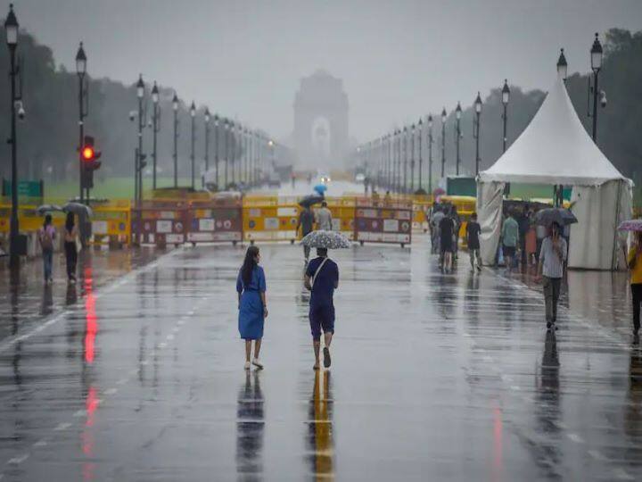 Delhi NCR Weather Updates 5 October, Generally cloudy sky with rain  today  in  Delhi, Noida, Gurugram, know latest weather forecast Delhi-NCR Weather Updates: दिल्ली-एनसीआर में आज दशहरे का मजा किरकिरा कर सकती है बारिश, अगले चार दिनों के लिए अलर्ट जारी
