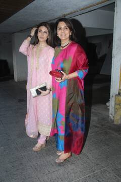Alia Bhatt Baby Shower: आलिया भट्ट की गोदभराई के लिए बेहद सजी-धजी नज़र आईं नीतू कपूर और रिद्धिमा, देखें तस्वीरें
