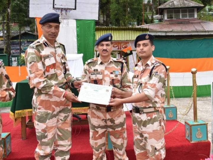 ITBP Jobs 2022: भारत तिब्बत सीमा पुलिस बल (ITBP) ने हेड कांस्टेबल के पद पर वैकेंसी निकाली है. इन पद के लिए उम्मीदवार 13 अक्टूबर से आवेदन कर सकेंगे. इस भर्ती अभियान के लिए आवेदन करने के लिए उम्मीदवारों को आईटीबीपी की आधिकारिक साइट itbpolice.nic.in पर जाना होगा. इस भर्ती के लिए आवेदन प्रक्रिया 11 नवंबर 2022 को समाप्त हो जाएगी.