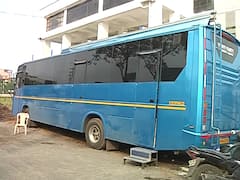 PHOTO : बीकेसी मैदानात मुख्यमंत्र्यांसाठी व्हॅनिटी व्हॅन सज्ज